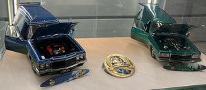 1:24 SEA WITCH HOLDEN HJ PANEL VAN TWIN SET