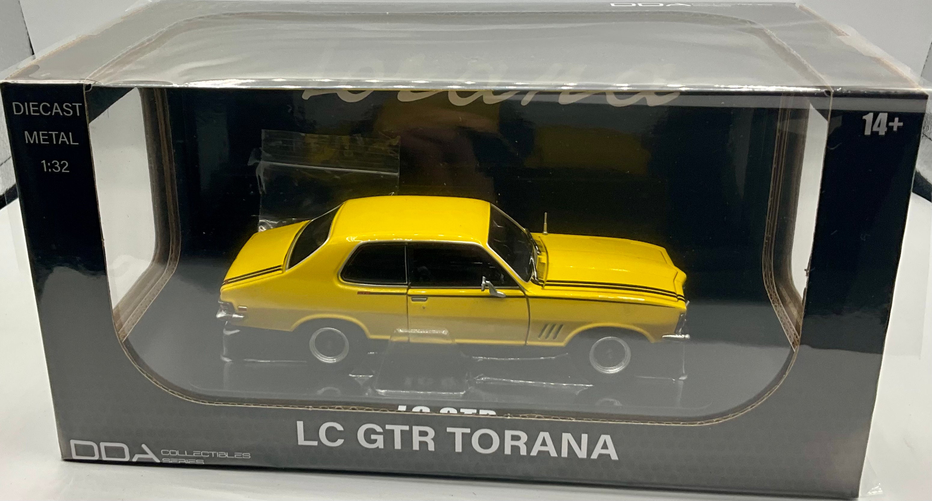 1:32 YELLOW LC GTR TORANA