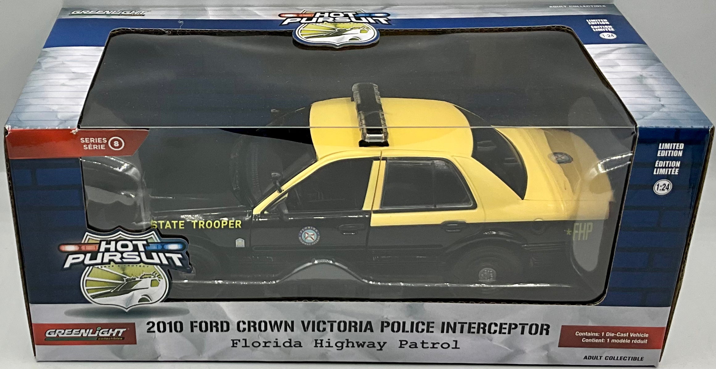 1:24 2010 FORD CROWN VICTORIA POLICE