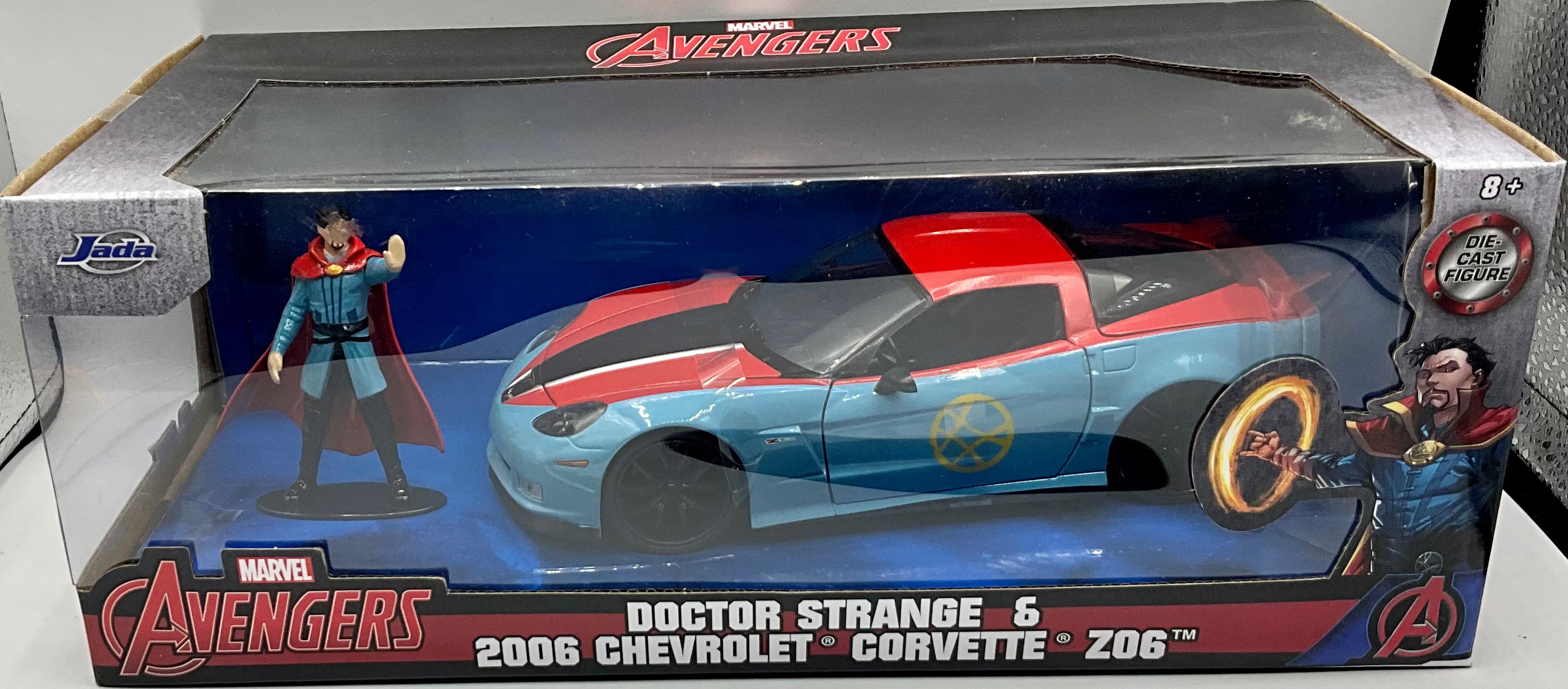 1:24 DOCTOR STRANGE & 2006 CHEVROLET CORVETTE