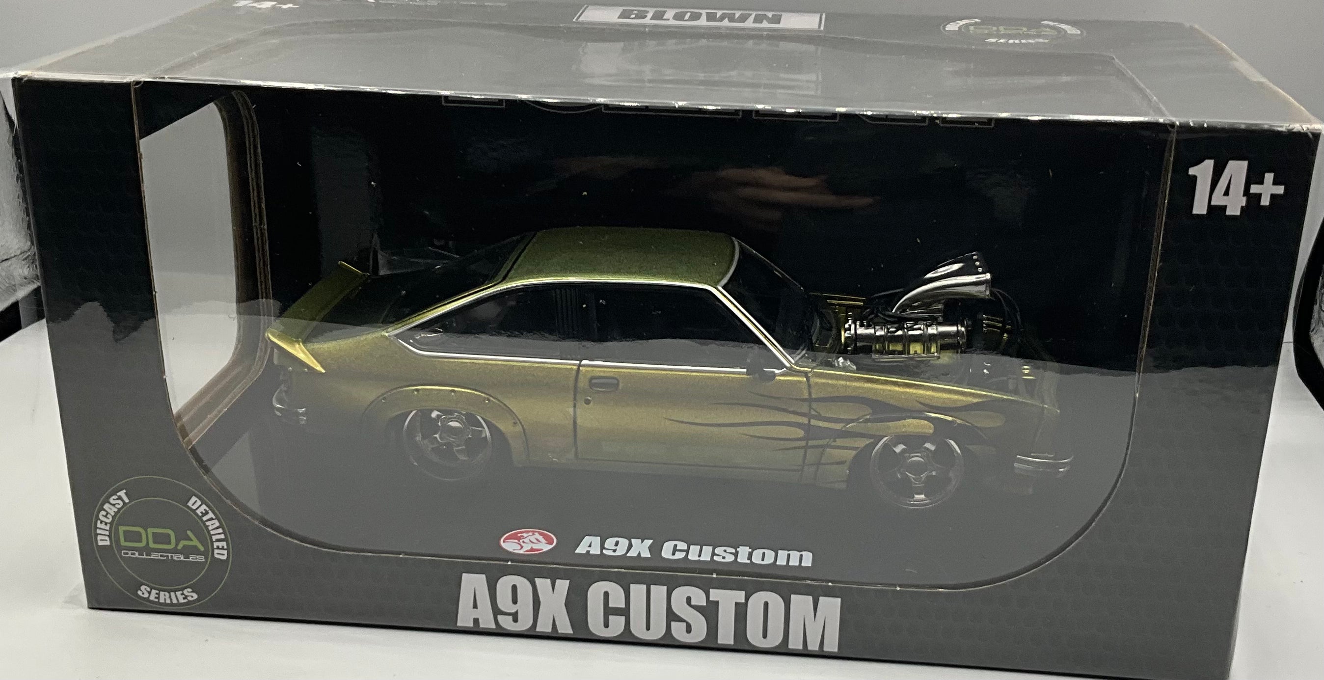 1:24 COLOUR SHIFT W/FLAMES A9X TORANA SUPERCHARGED