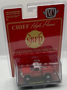 1:64 1976 CHEVROLET SCOTTSDALE 4X4 1/8800