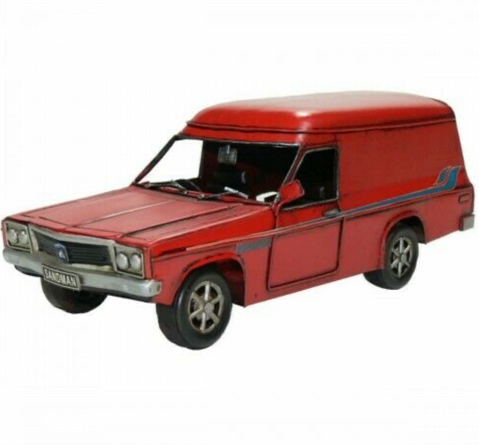 Holden HQ Sandman Red- 28 cm